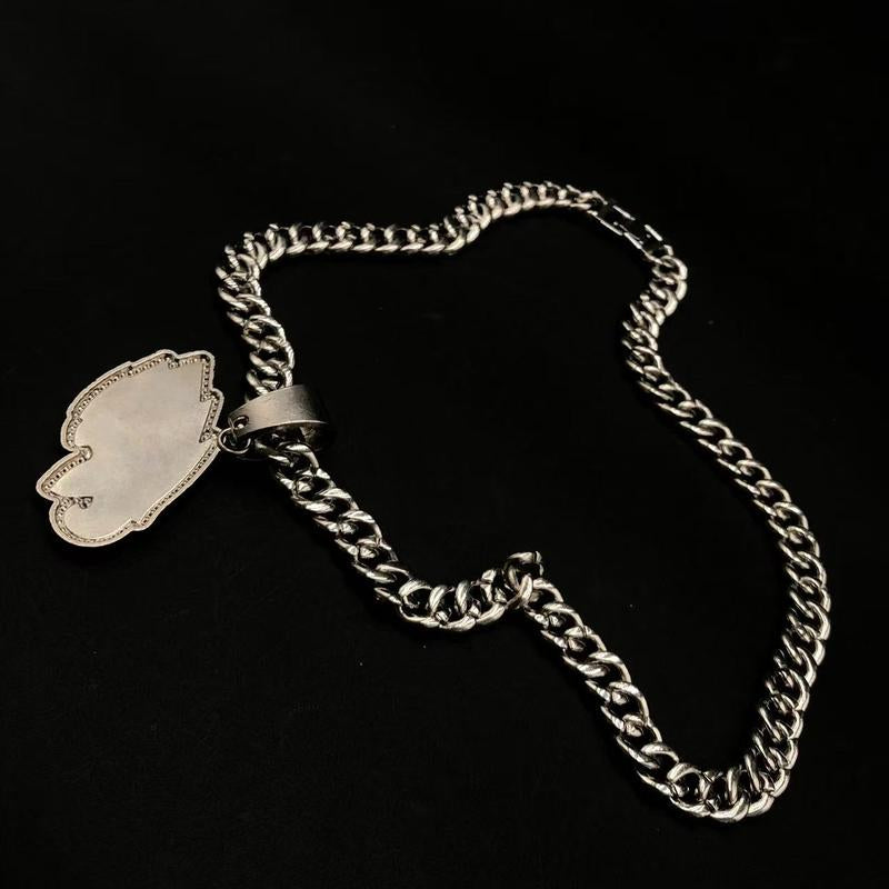 Cuban Chain Hip-Hop Style Personalized Pendant Necklace. Perfect for Parties, Everyday Wear, and Versatile with Any Outfit.