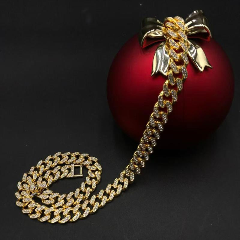 Cuban Chain Hip-Hop Style Personalized Pendant Necklace. Perfect for Parties, Everyday Wear, and Versatile with Any Outfit.