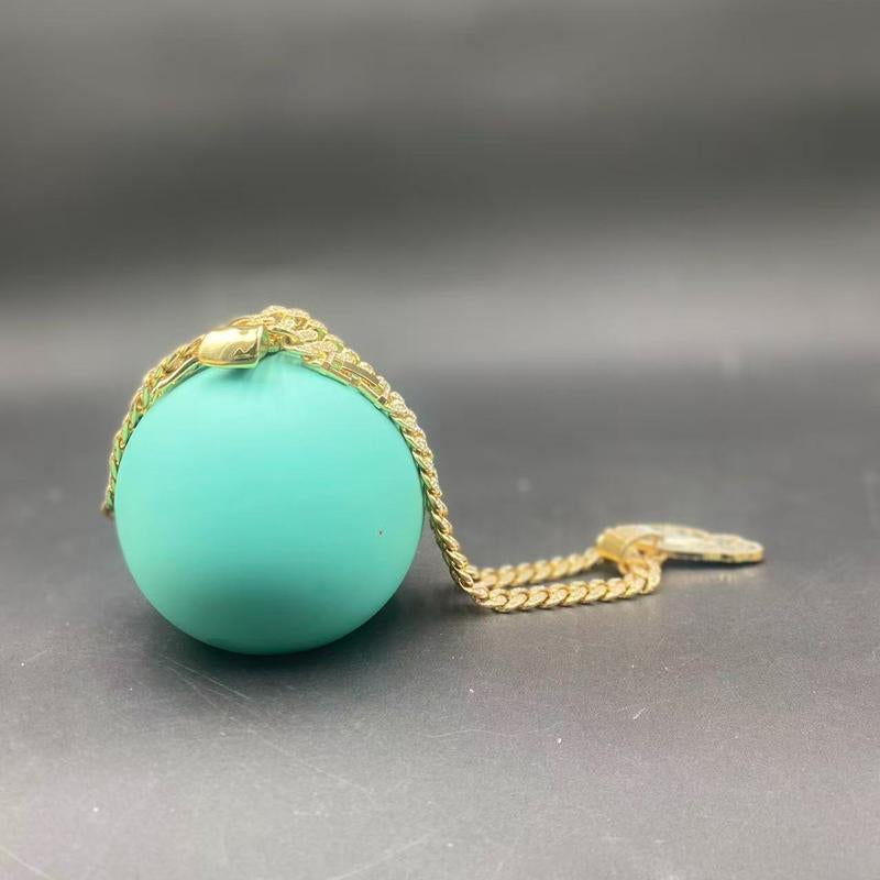 Cuban Chain Hip-Hop Style Personalized Pendant Necklace. Perfect for Parties, Everyday Wear, and Versatile with Any Outfit.